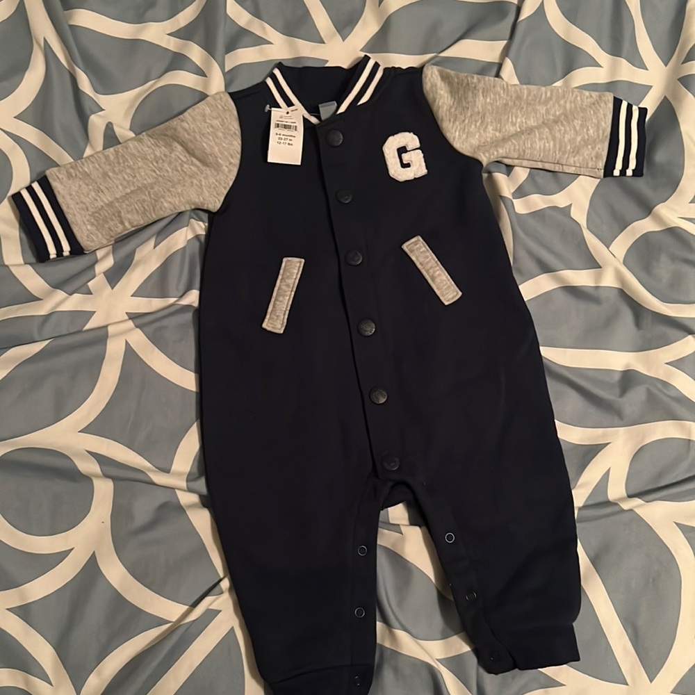 Baby Gap sweatsuit/Bodysuit